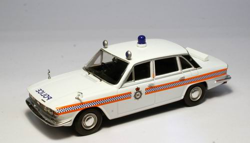 triumph 2.5 pi, cleveland constabulary traffic police VA082 11 Модель 1:43